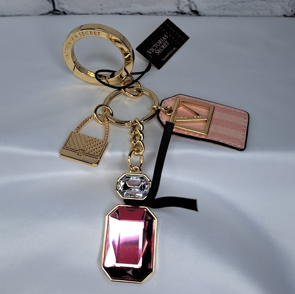 VICTORIA'S SECRET 'BOMBSHELL' SIGNATURE CHARMS PARFUM KEYCHAIN - Picture 5 of 16